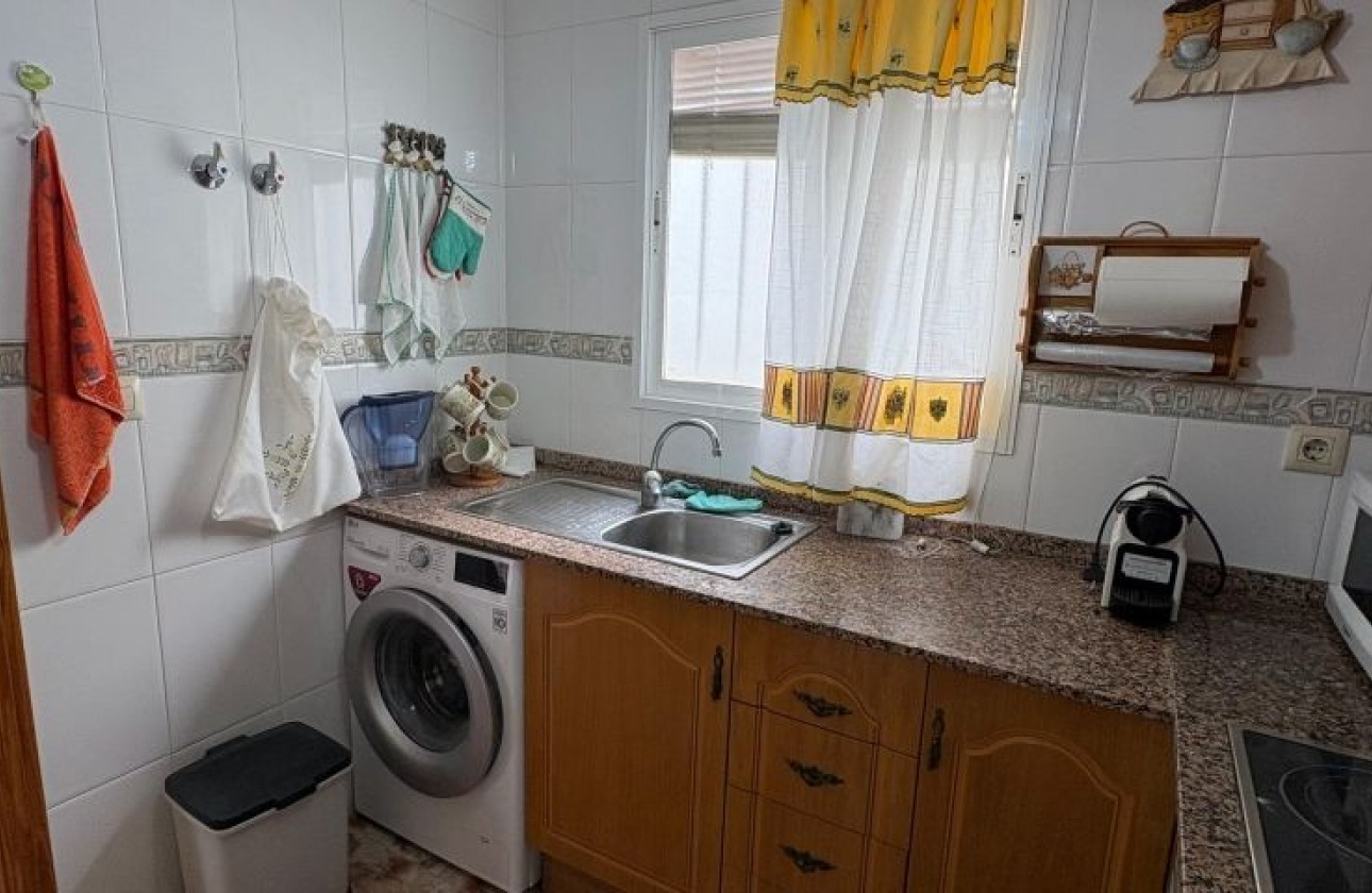 Resale - Apartment / flat - Torrevieja - torrevieja