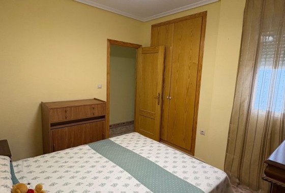 Resale - Apartment / flat - Torrevieja - torrevieja