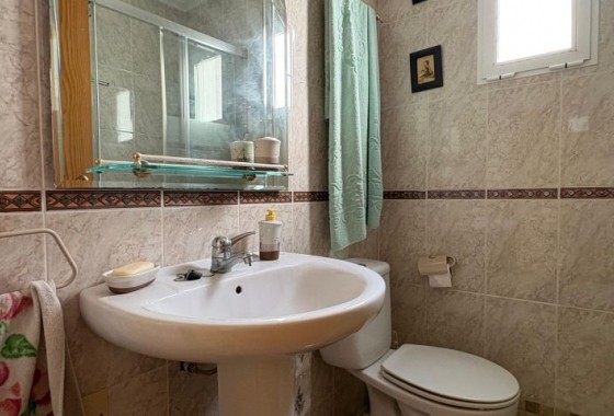 Resale - Apartment / flat - Torrevieja - torrevieja