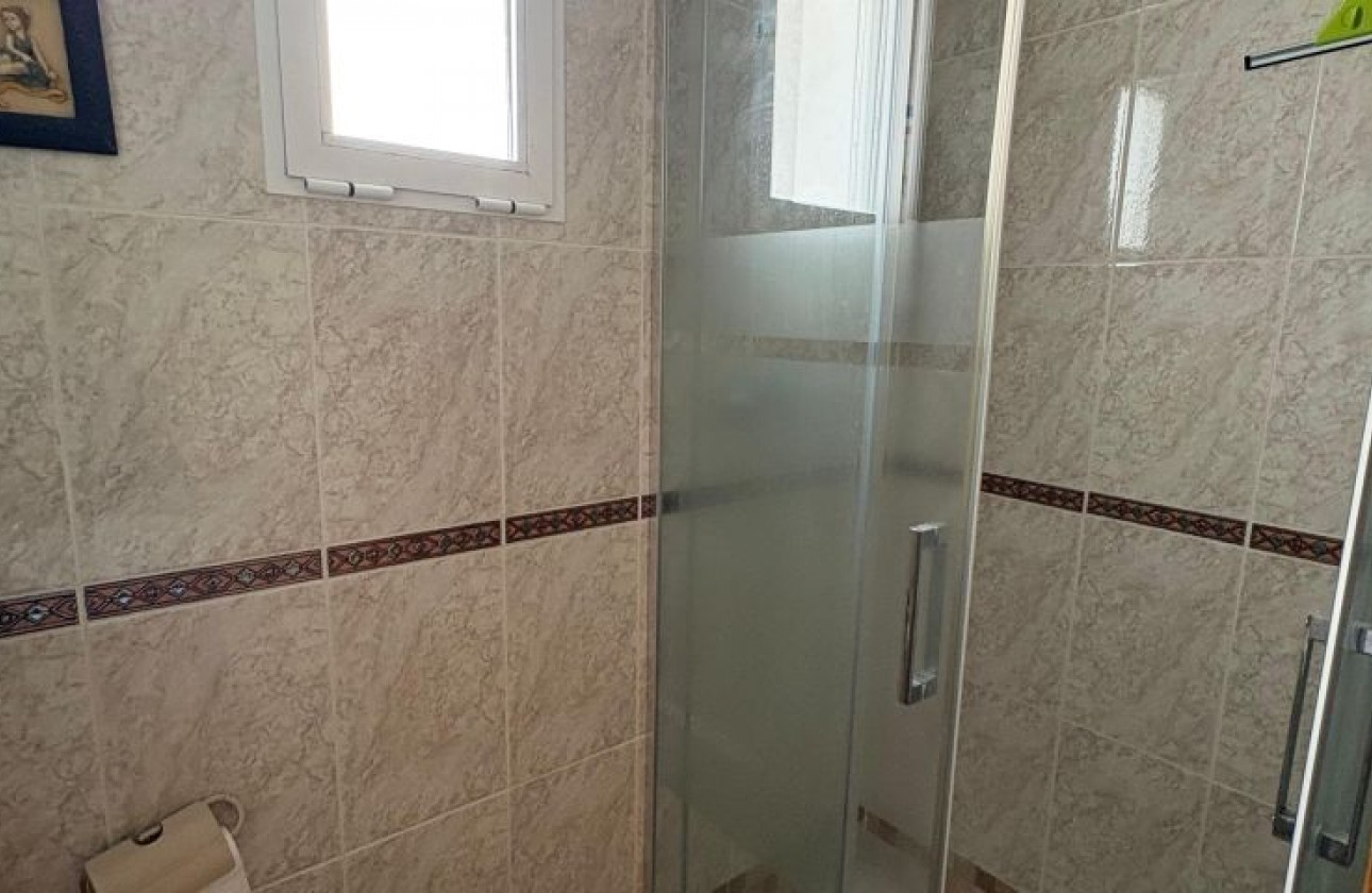 Resale - Apartment / flat - Torrevieja - torrevieja