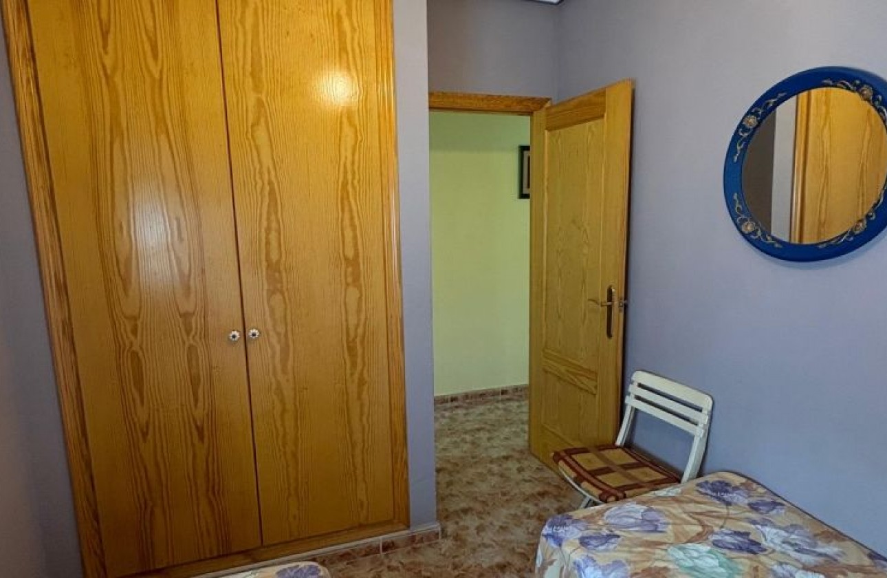 Resale - Apartment / flat - Torrevieja - torrevieja