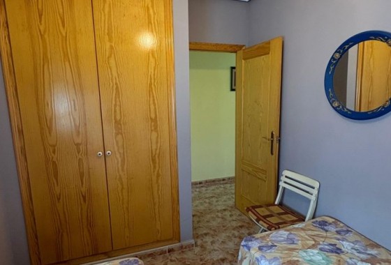 Resale - Apartment / flat - Torrevieja - torrevieja