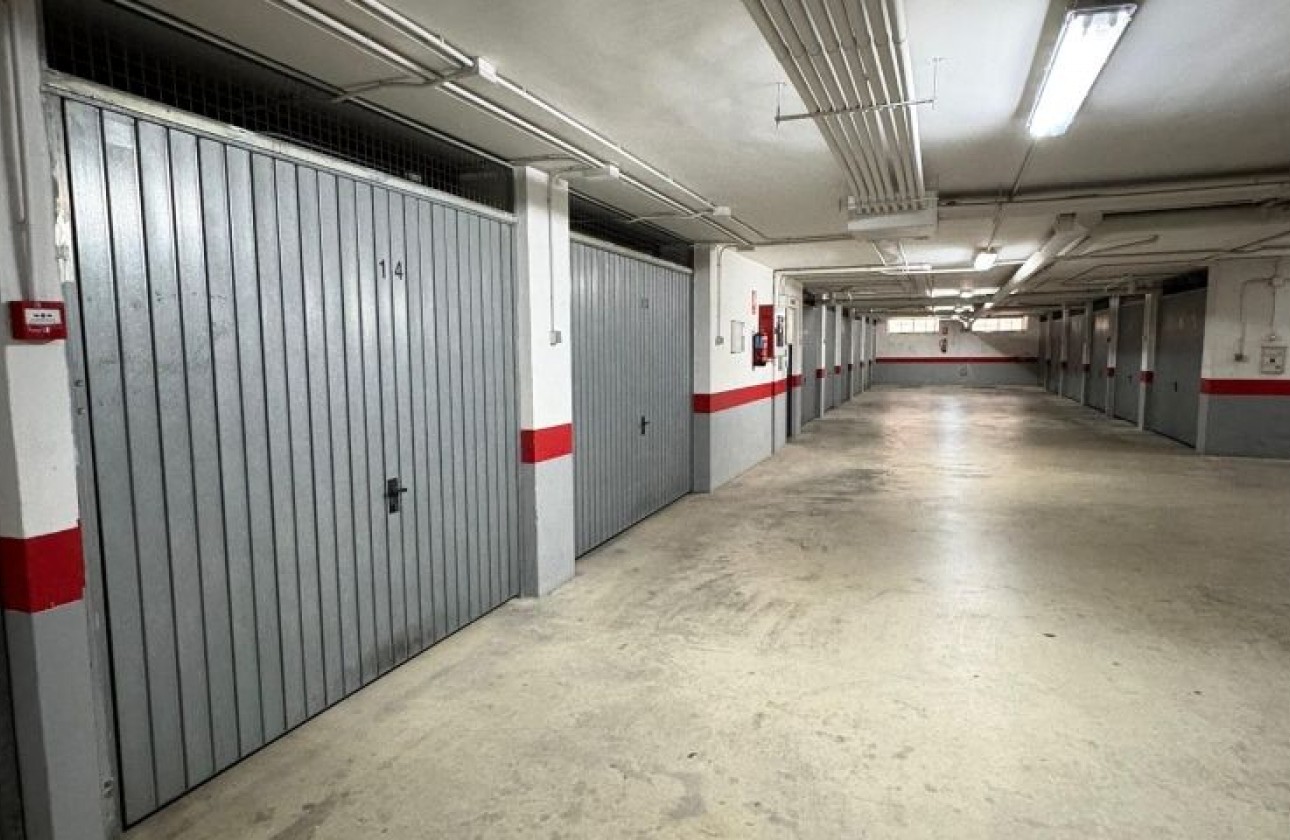 Resale - Apartment / flat - Torrevieja - torrevieja