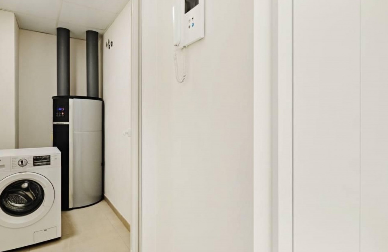 Resale - Apartment / flat - Torrevieja - La veleta