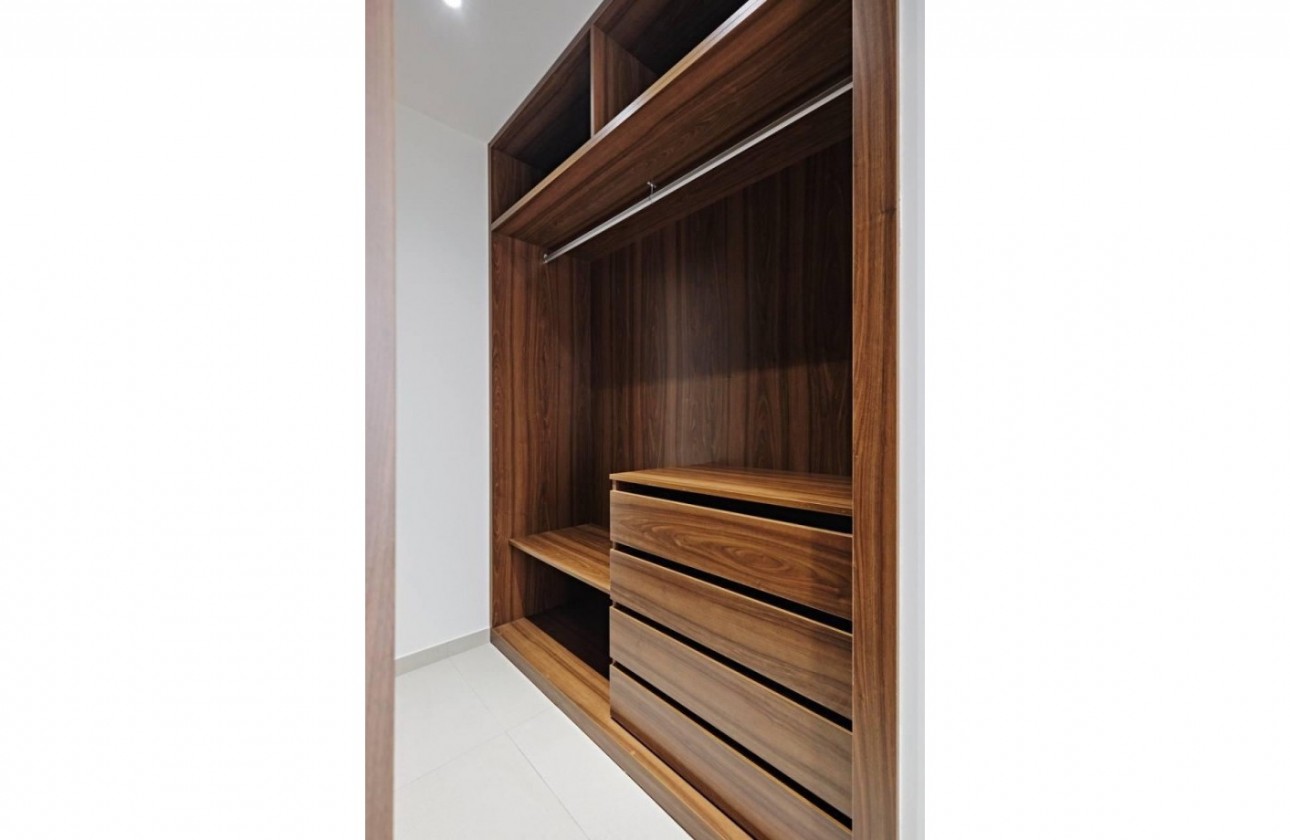 Resale - Apartment / flat - Torrevieja - La veleta