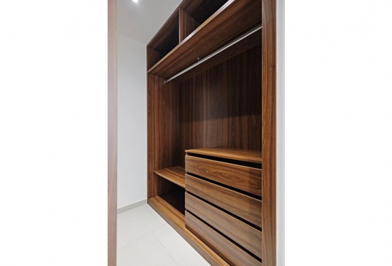 Resale - Apartment / flat - Torrevieja - La veleta