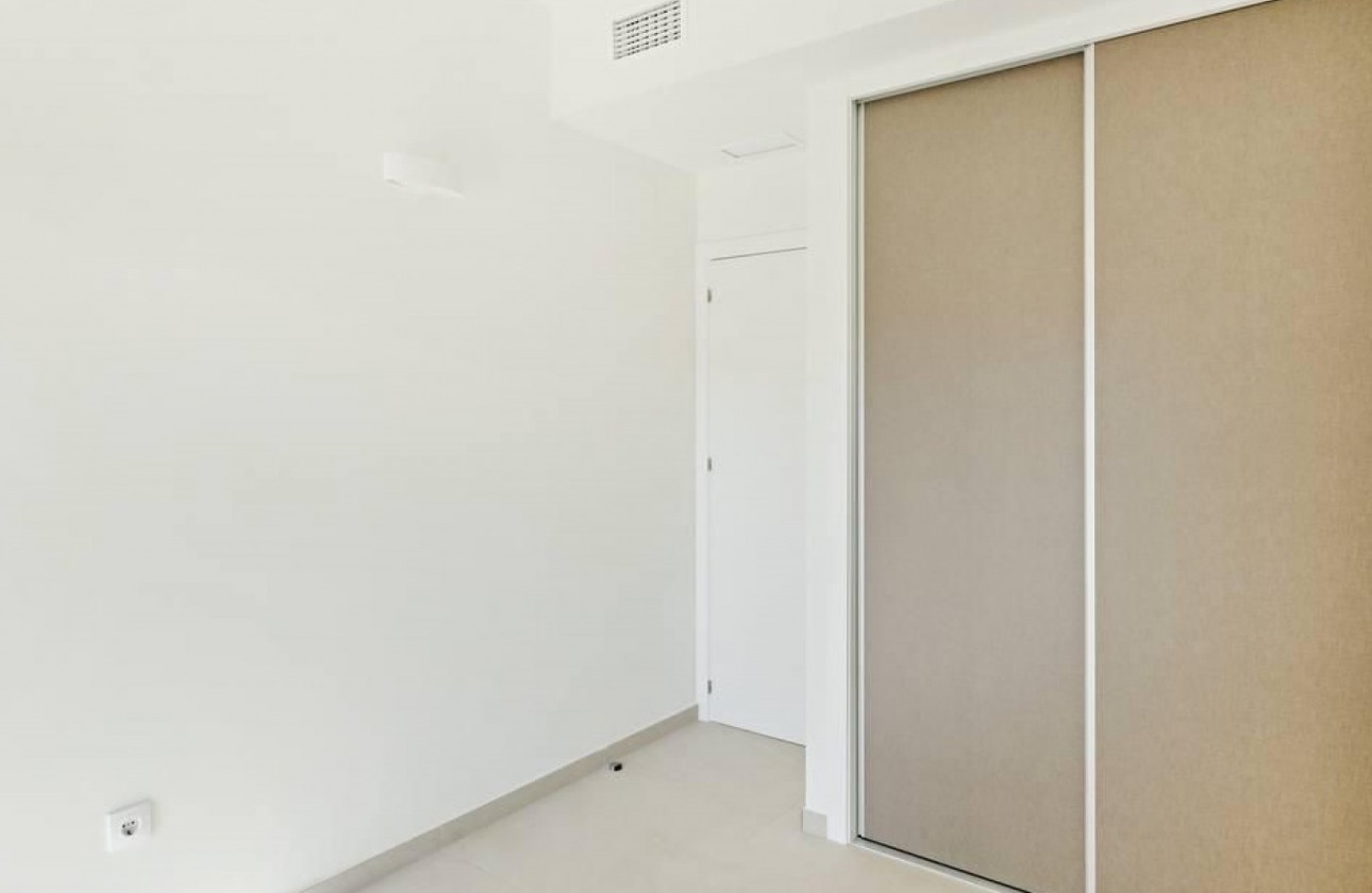 Resale - Apartment / flat - Torrevieja - La veleta