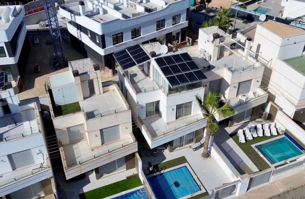 Revente - Villa - Orihuela Costa - Lomas de Cabo Roig