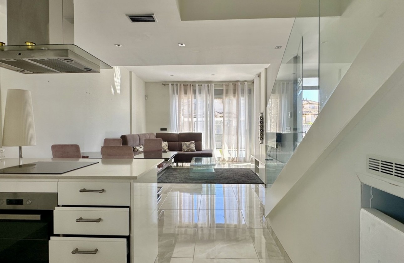 Revente - Villa - Orihuela Costa - Lomas de Cabo Roig