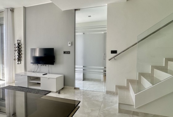 Revente - Villa - Orihuela Costa - Lomas de Cabo Roig