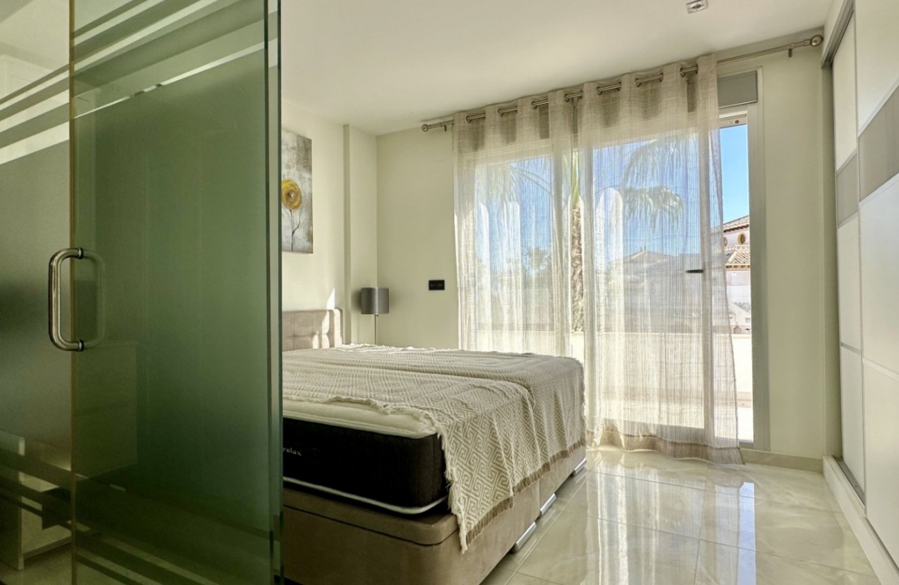 Revente - Villa - Orihuela Costa - Lomas de Cabo Roig