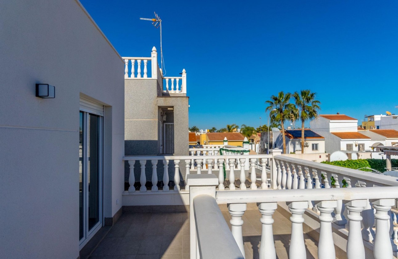 Revente - Villa - Torrevieja - El chaparral