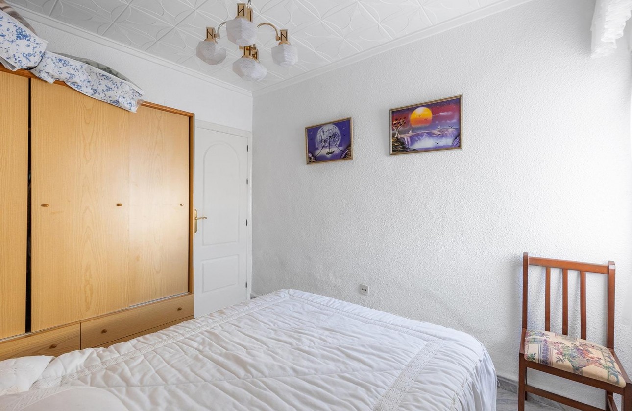 Resale - Bungalow - Torrevieja - La Siesta - El Salado - Torreta