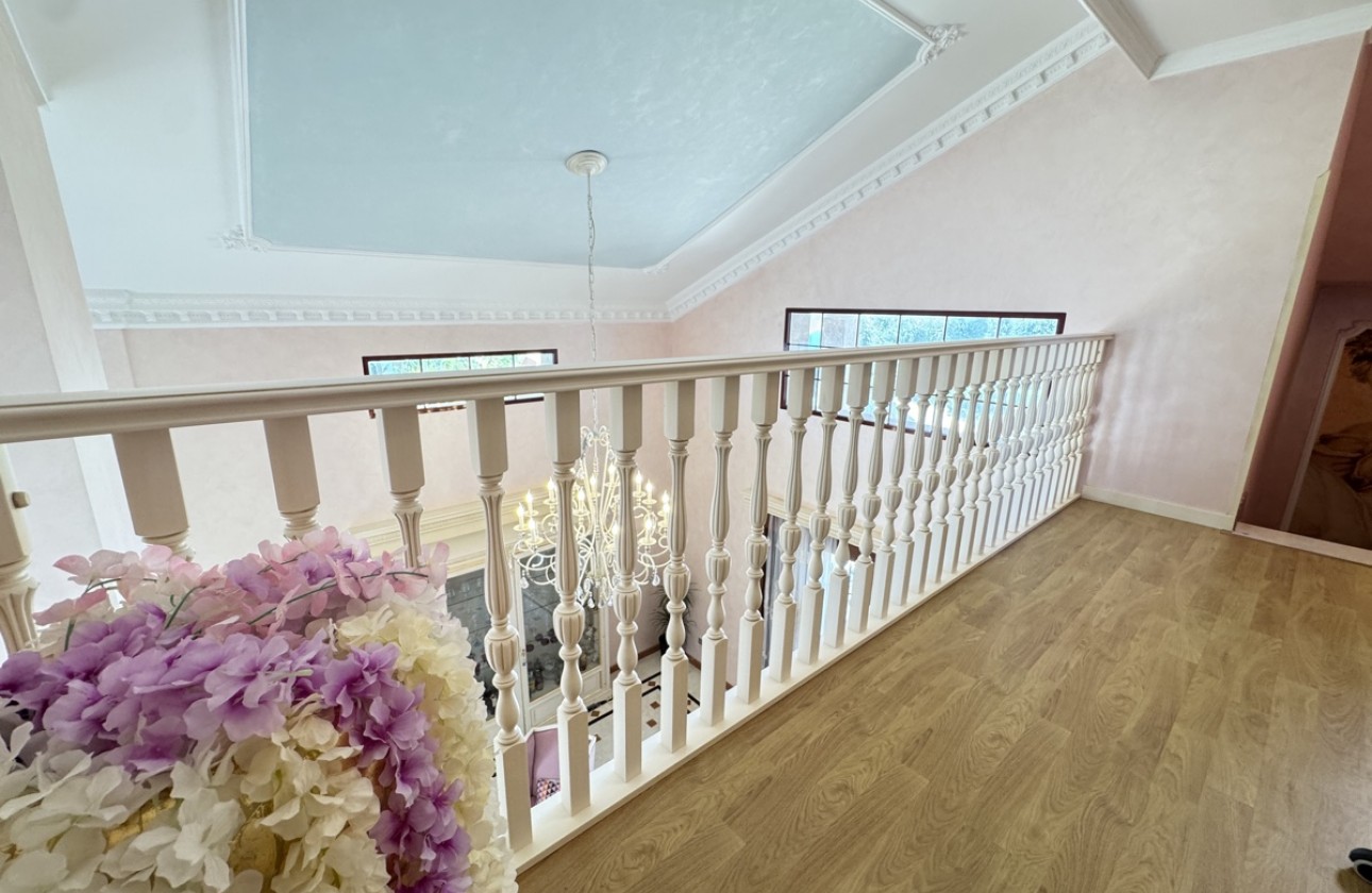 Resale - Villa - Cabo Roig