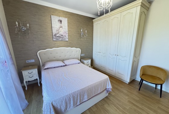 Resale - Villa - Cabo Roig