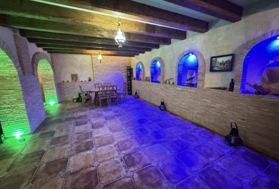 Resale - Villa - Cabo Roig