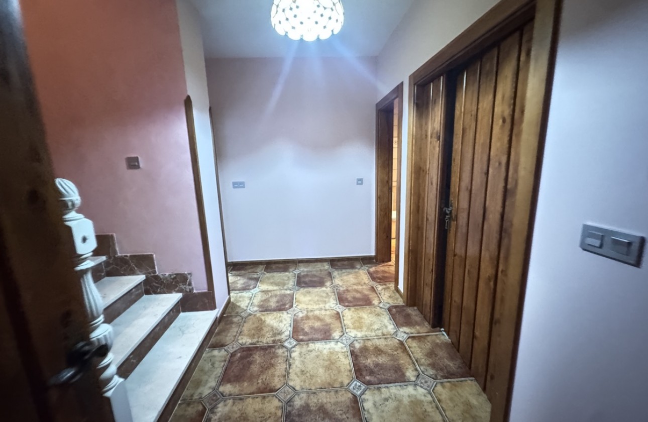 Resale - Villa - Cabo Roig