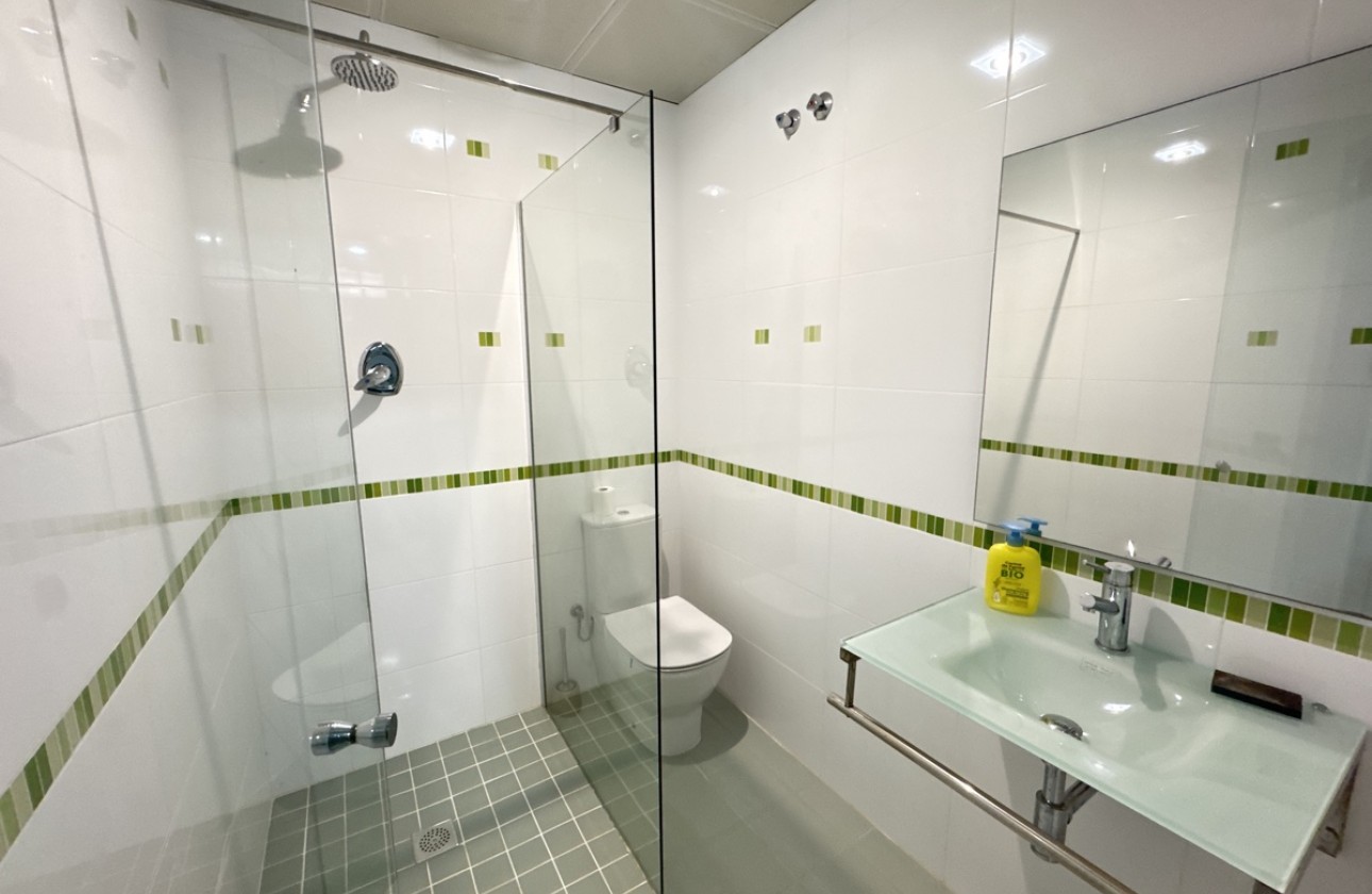 Resale - Villa - Cabo Roig