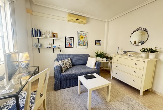 Resale - Apartment / flat - Los Altos