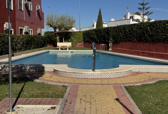 Resale - Apartment / flat - Los Altos