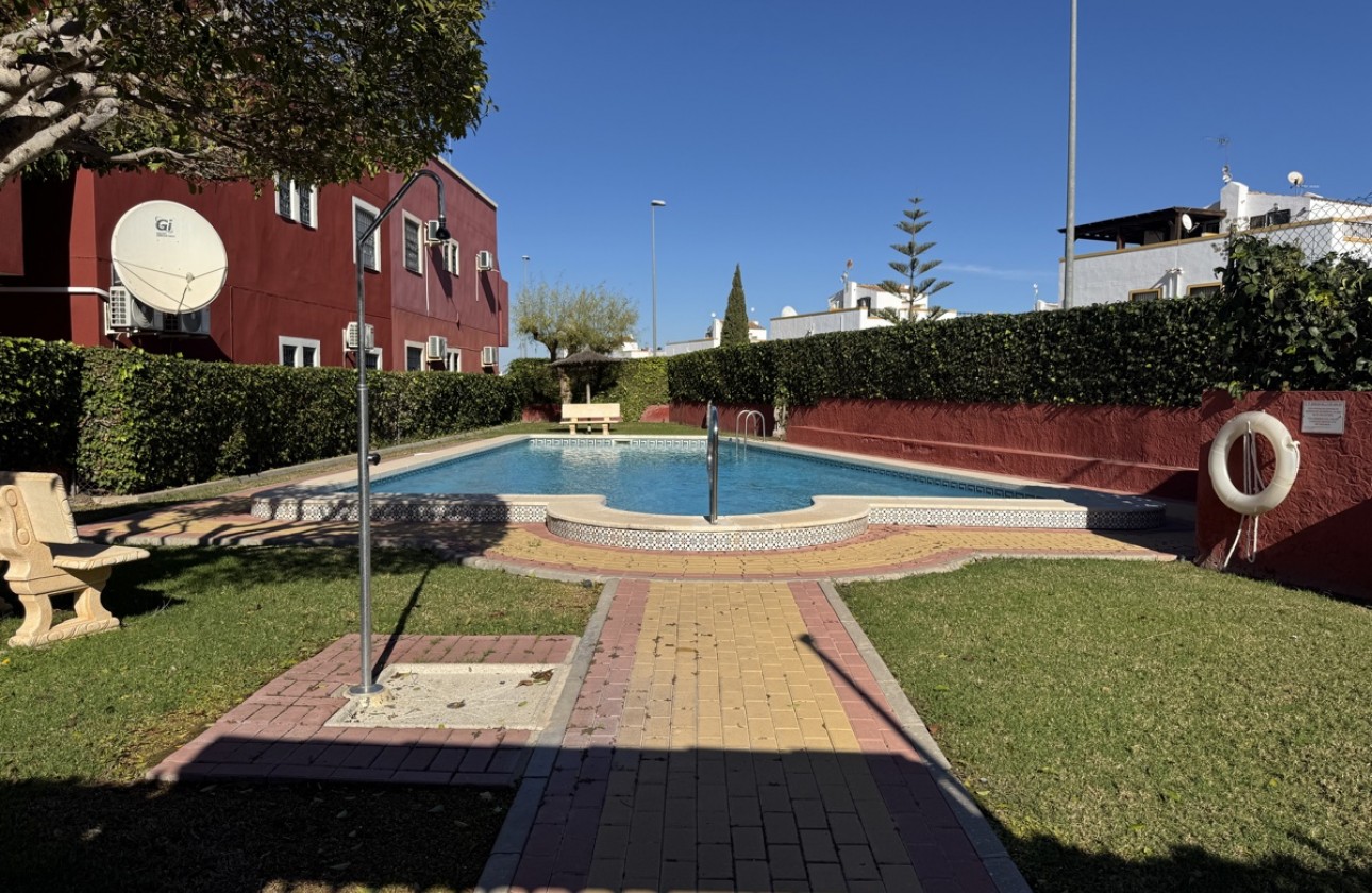 Resale - Apartment / flat - Los Altos