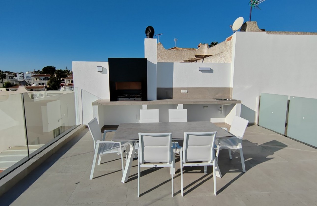Nueva construcción  - Chalet - Torrevieja - Los Balcones - Los Altos del Edén