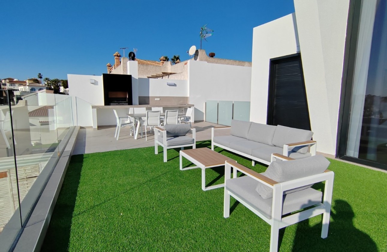 Nueva construcción  - Chalet - Torrevieja - Los Balcones - Los Altos del Edén