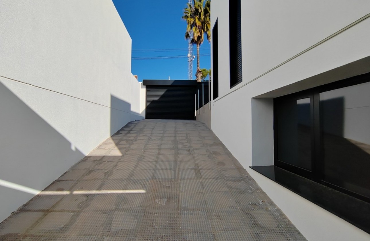 Nueva construcción  - Chalet - Torrevieja - Los Balcones - Los Altos del Edén