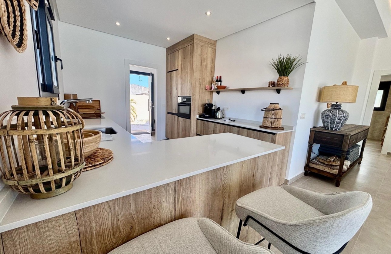 Nueva construcción  - Chalet - Rafal - polideportivo