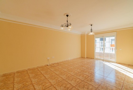 Revente - Appartement - Torrevieja - Centro