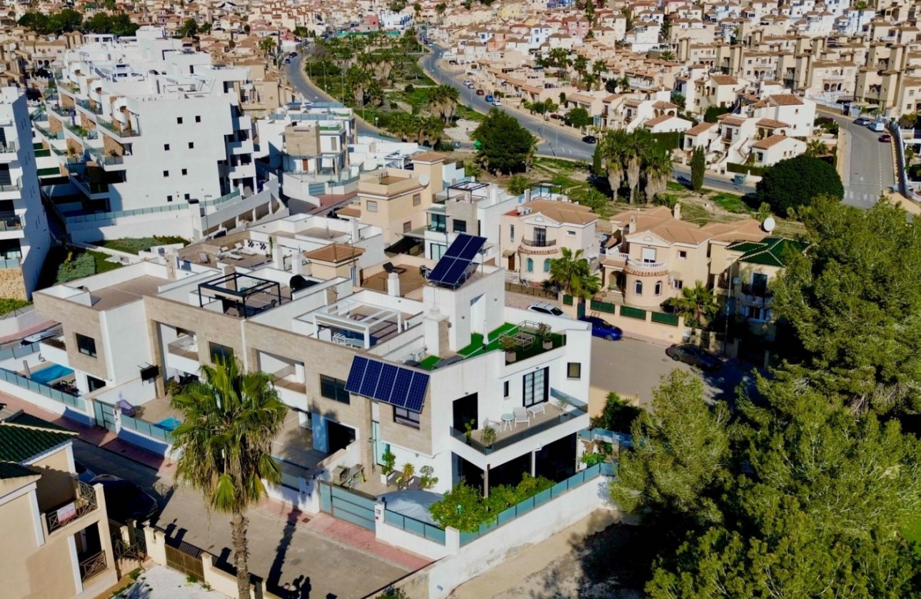 Reventa - Chalet - Orihuela Costa - Villamartín