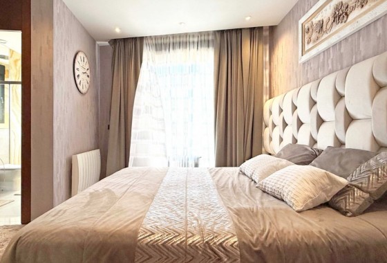 Reventa - Chalet - Orihuela Costa - Villamartín