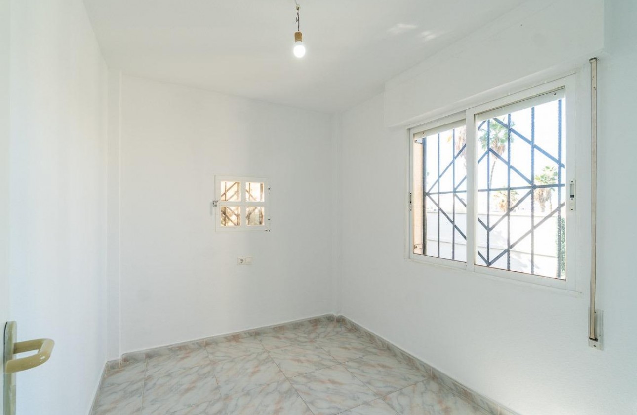 Reventa - Chalet - Torrevieja - Carrefour