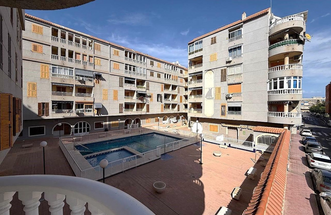 Revente - Appartement - Torrevieja - Acequion