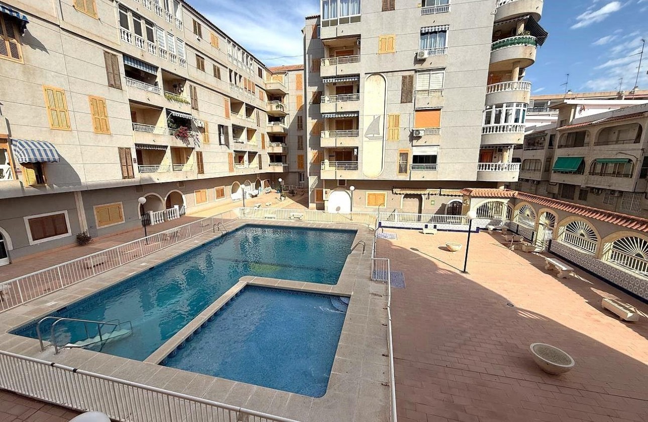 Revente - Appartement - Torrevieja - Acequion