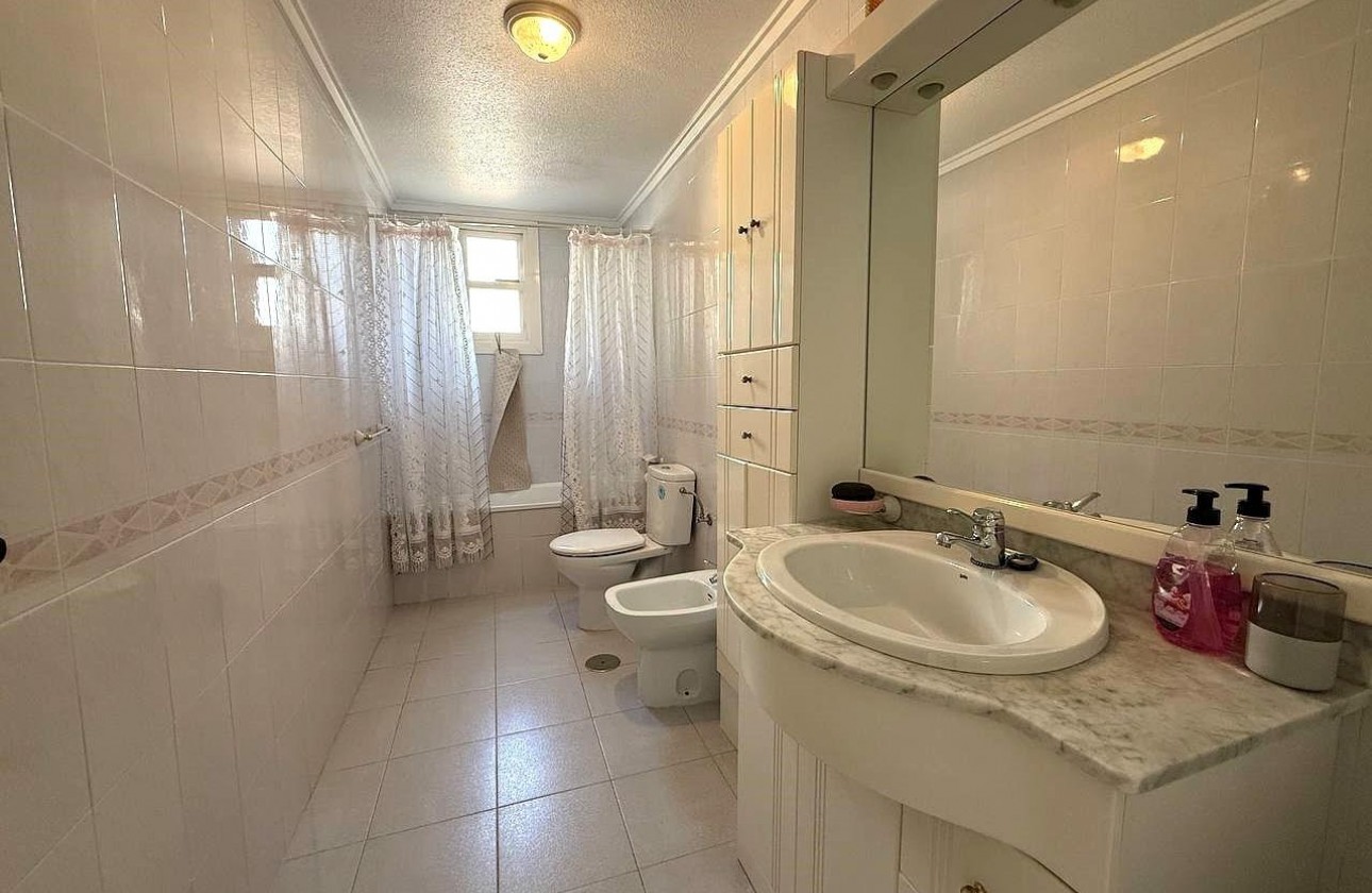 Revente - Appartement - Torrevieja - Acequion