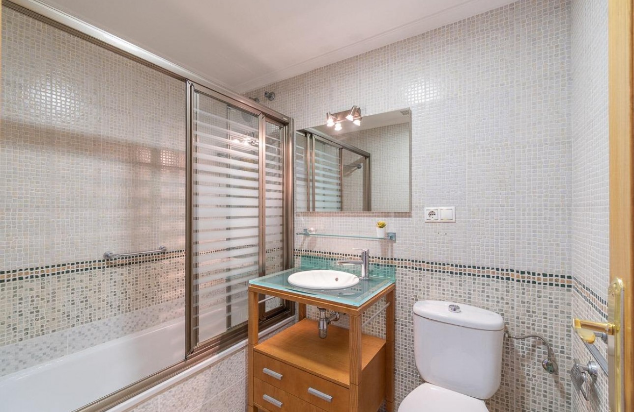 Revente - Appartement - Torrevieja - Centro