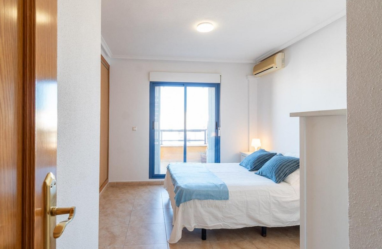 Revente - Appartement - Torrevieja - Centro