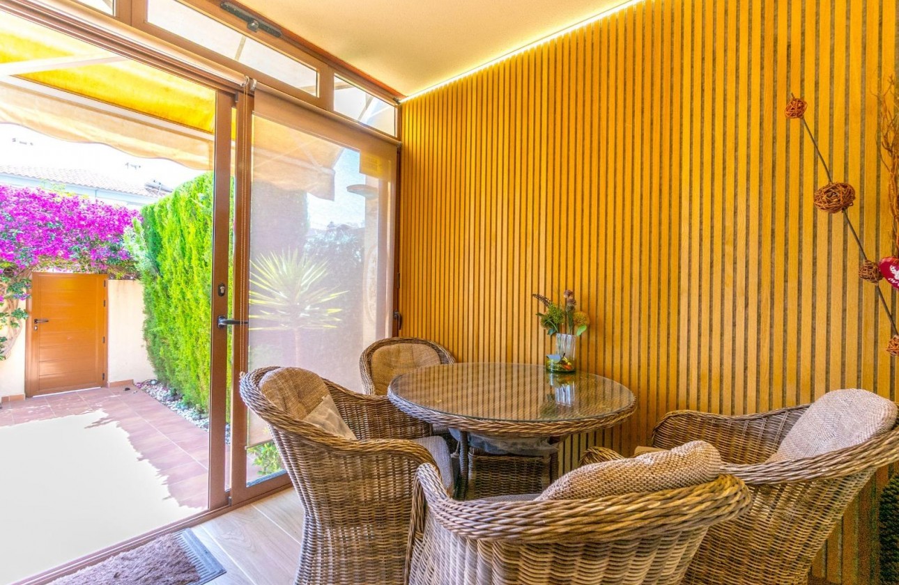 Resale - Villa - Torrevieja - Aguas Nuevas