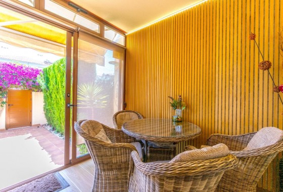 Resale - Villa - Torrevieja - Aguas Nuevas