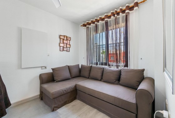 Resale - Villa - Torrevieja - Aguas Nuevas