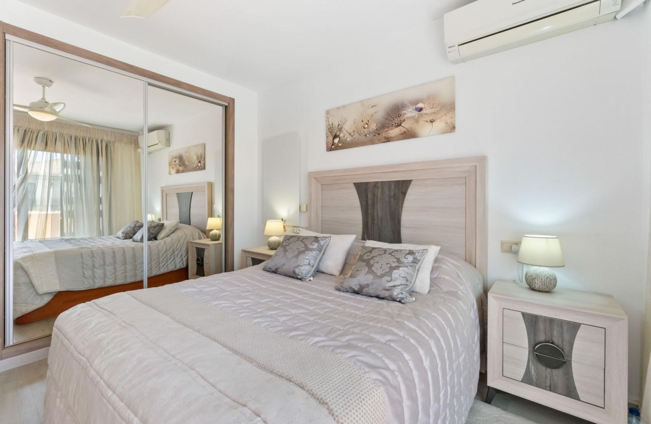 Resale - Villa - Torrevieja - Aguas Nuevas