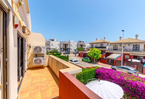 Resale - Villa - Torrevieja - Aguas Nuevas