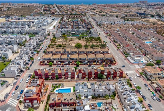 Resale - Villa - Torrevieja - Aguas Nuevas