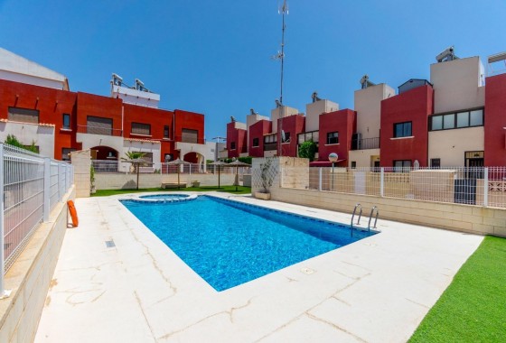 Resale - Villa - Torrevieja - Aguas Nuevas