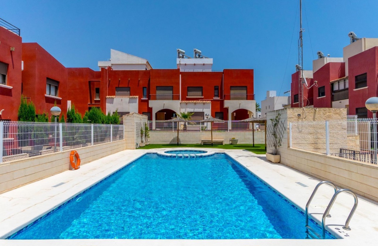 Resale - Villa - Torrevieja - Aguas Nuevas