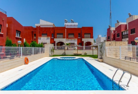 Resale - Villa - Torrevieja - Aguas Nuevas