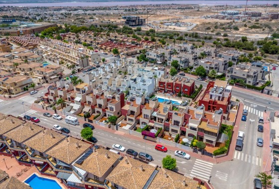 Resale - Villa - Torrevieja - Aguas Nuevas