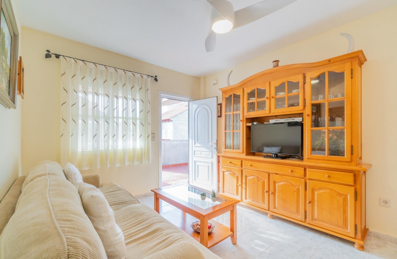 Alquiler a largo plazo - Apartamento / piso - Orihuela Costa - Playa Flamenca