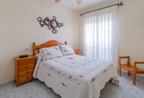 Alquiler a largo plazo - Apartamento / piso - Orihuela Costa - Playa Flamenca